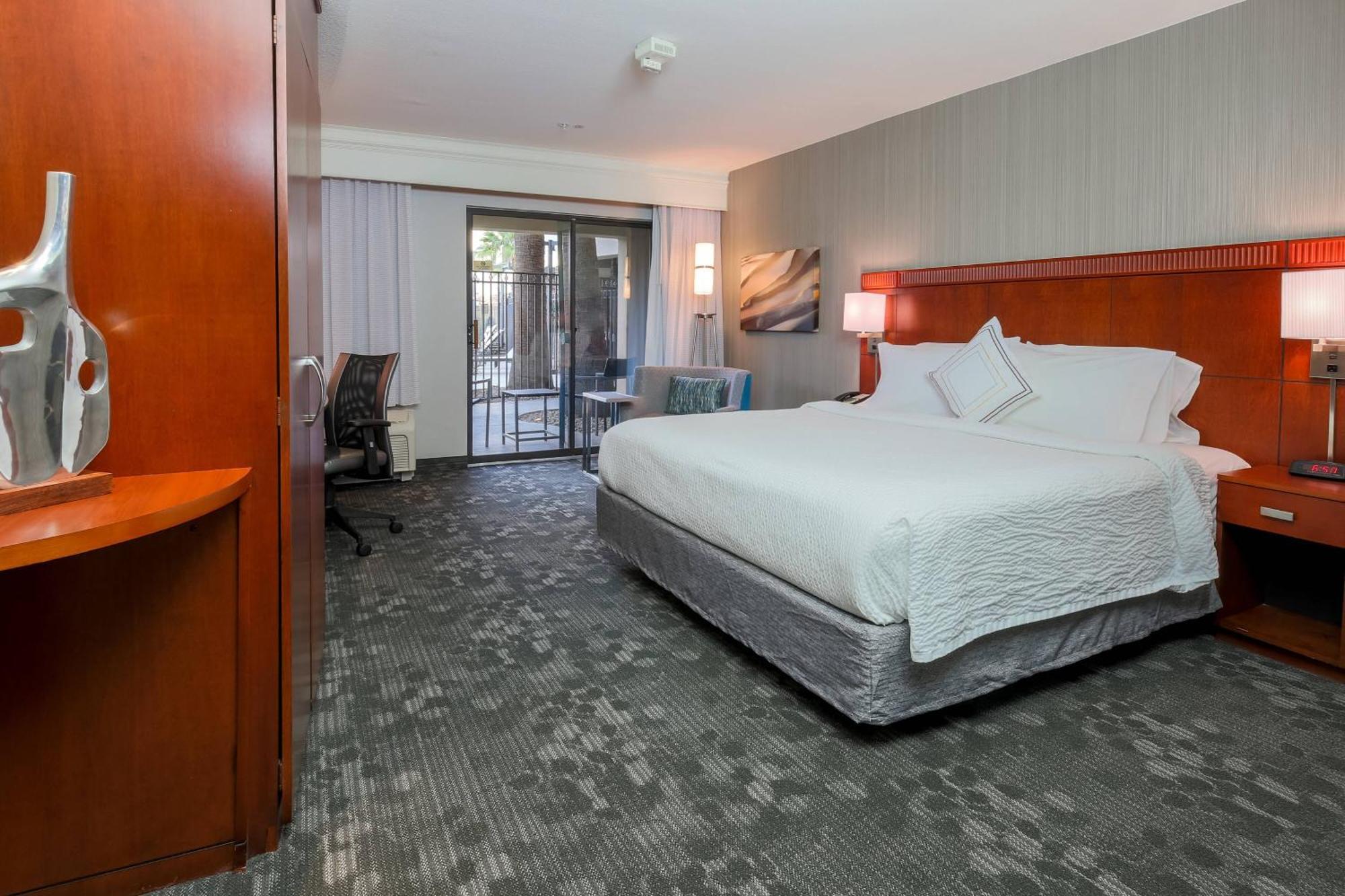 Courtyard By Marriott Las Vegas Stadium Area Exterior foto